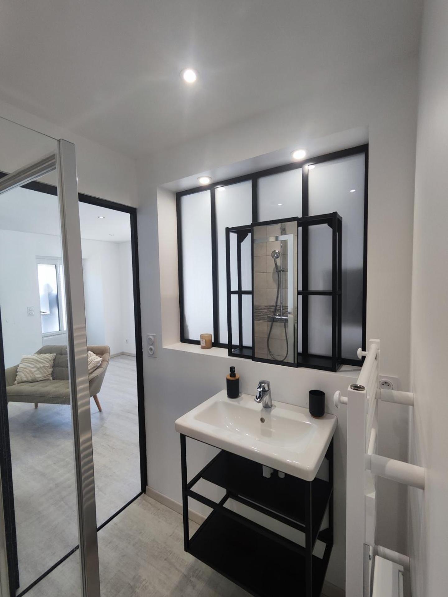 Studio Neuf Situe Au Coeur D'Un Bourg Paisible Pacé المظهر الخارجي الصورة